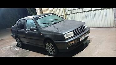 запчасти на фольсваген: Volkswagen Vento: 1992 г., 1.8 л, Механика, Бензин, Седан — 1