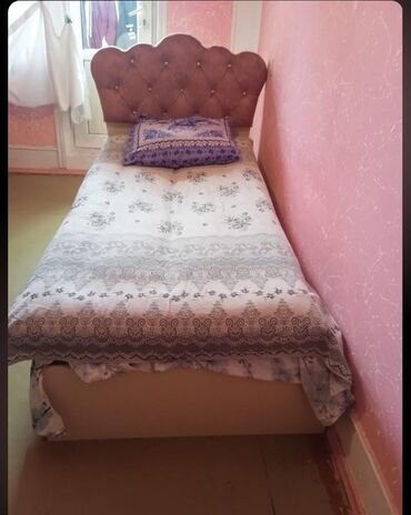 Divanlar: Zu90*📌çarpayi satilir*
*💸qiyməti 80₼*
*🏠ünvan xetai zu903711*