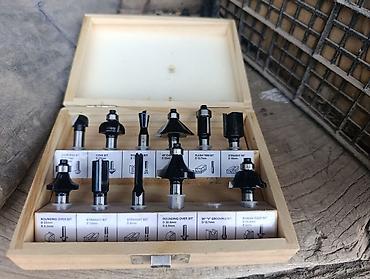 mini testera: Villager VLN1205 glodalica za drvo sa kompletom glodala - Električna — 1