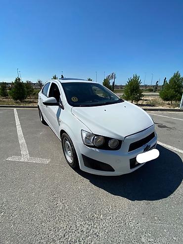 chevrolet aveo 1.2: Chevrolet Aveo: 1.4 l | 2012 il 291555 km Sedan — 8
