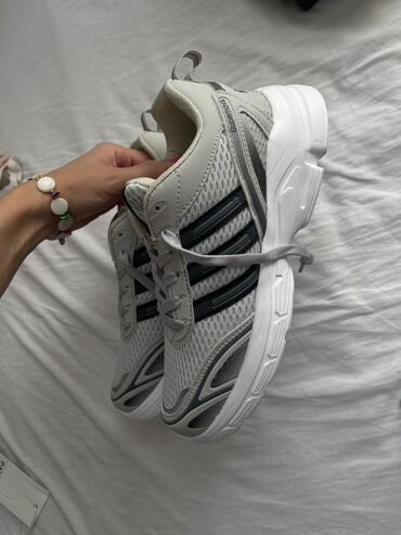 женские кроссовки adidas zx flux: Adidas, Ölçü: 40, rəng - Boz, Yeni