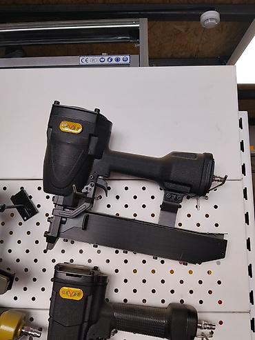 Пневматический скобозабивной пистолет N851 (16 Gauge) Назначение: -