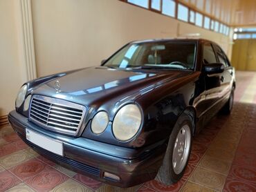 Mercedes-Benz: Mercedes-Benz E 240: 2.4 l | 1998 il Sedan — 15