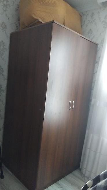 taxt 2 ci el: Iki qapılı paltar dolabı - Material: laminat/LDSP ağac teksturalı — 1