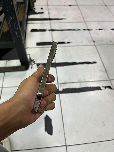 apple watch ultra 1: IPhone 14 Pro, Gümüşü, Face ID — 1
