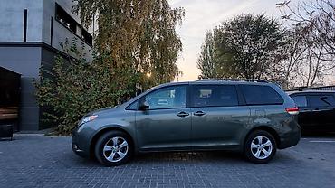 tayota sienna: Toyota Sienna: 2010 г., 3.5 л, Автомат, Бензин, Минивэн — 7