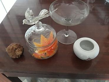 payız dekorları: - ZAREEN TEA CEYLON metal qutu: Qırmızı rəngli, kvadrat formalı — 1