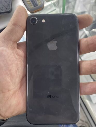 IPhone 8, Б/у, Черный, Зарядное устройство, Защитное стекло, Чехол, 80 %