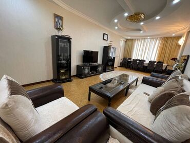 Yeni tikili: 4 otaqlı, Yeni tikili, m. Neftçilər, 150 kv. m — 1