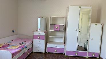 Uşaq mebeli: Uşaq/qız otağı üçün mebel dəsti Komplekt: - Tək nəfərlik çarpayı (yan — 1