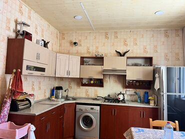sumqayitda is elanlari 2020: Təcili evdən çıxmalıdır ‼️ Mətbəx mebeli satılır 500 AZN. Ölçü 3m