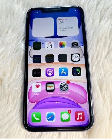Apple iPhone: IPhone 11, Б/у, 64 ГБ, White Titanium, Зарядное устройство, 77 %