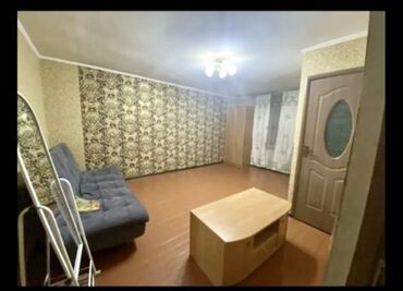 продаю 2 ком кв в бишкеке в Кыргызстан | Продажа квартир: 1 комната, 30 м², Проект Хрущевка, 2 этаж, Старый ремонт, Центральное отопление