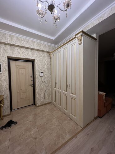 дом шевченко: 2 комнаты, 81 м², Индивидуалка, 9 этаж, Дизайнерский ремонт