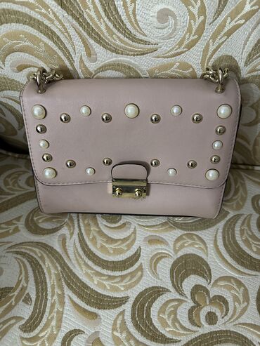 Çantalar: 10 azn — 22