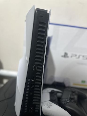 Видеоигры и приставки: Sony ps 5 slim disc + подписка на год + два джойстика + диск Sony ps — 9