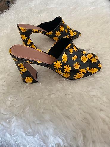 Basanoşka və səndəllər: Asos, Ölçü: 39, rəng - Qara, Yeni — 2