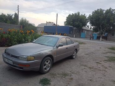 набор ключей в чемодане цена: Toyota Camry: 1991 г., 2.2 л, Механика, Бензин, Седан