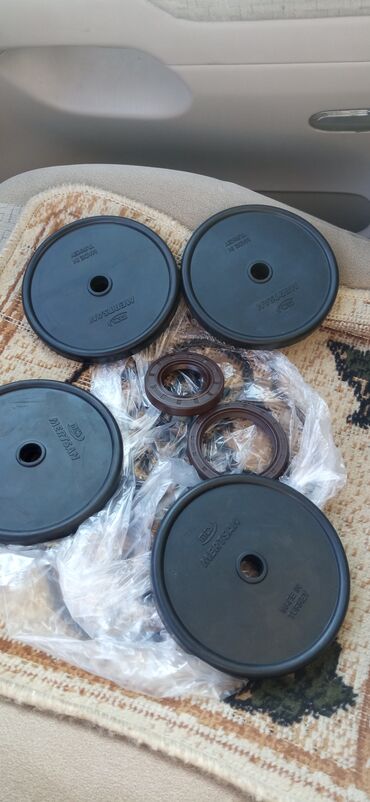 Çiləyicilər: Traktorla qoşulan bağ bağlayan (hava ilə üfürməli) çiləyici - — 9