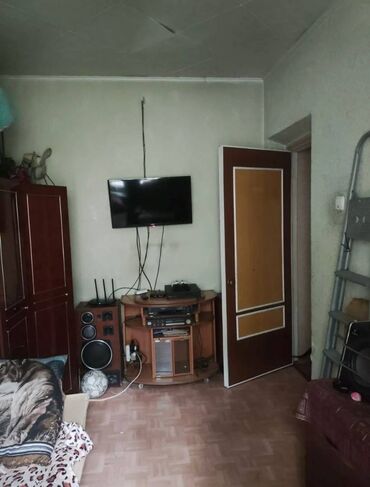 Продажа квартир: 3 комнаты, 60 м², Индивидуалка, 1 этаж, Косметический ремонт