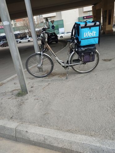 Elektrik velosipedlər: İşlənmiş Elektrik velosipedi Giant, 28", sürətlərin sayı: 8, 350-500 Vt, Ünvandan götürmə