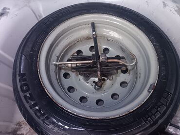 Digər avtomobillər: Ağ rəngdə kompakt sedan. Xüsusiyyətlər: - Kuzov: 4 qapılı sedan, ağ -da lalafo.az — 12 Digər avtomobillər: Ağ rəngdə kompakt sedan. Xüsusiyyətlər: - Kuzov: 4 qapılı sedan, ağ — 12