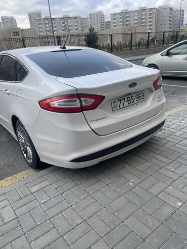 ford 7 1: Ford Fusion: 1.5 l | 2014 il 215000 km