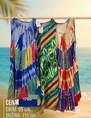 pull: Letnja tunika/haljina bez rukava sa šarenim tie-dye dezenom. - Model — 1
