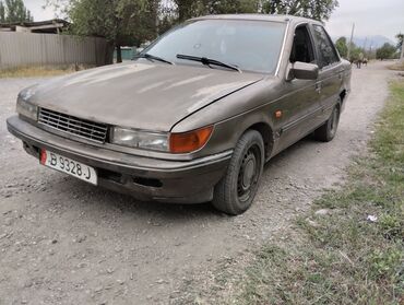 мерс 164: Mitsubishi Lancer: 1992 г., 1.8 л, Механика, Бензин, Хэтчбэк