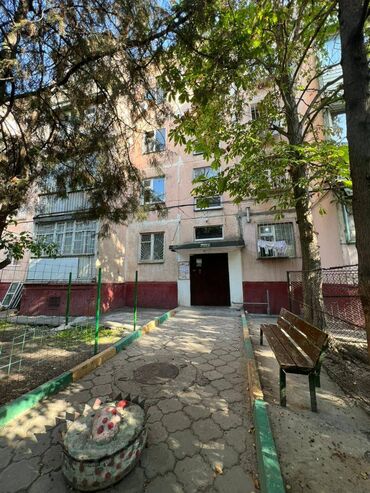 продается дом в канте: 1 бөлмө, 32 кв. м, 104-серия, 4 кабат, Евроремонт