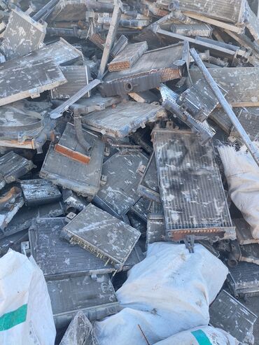 Digər tikinti materialları: Müxtəlif növ təkrar emal materiallarını qəbul edir. Buraya enerji — 14