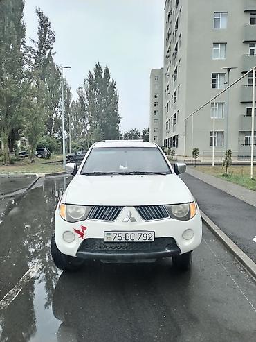 Mitsubishi L200: 2.4 l | 2008 il 302118 km Pikap