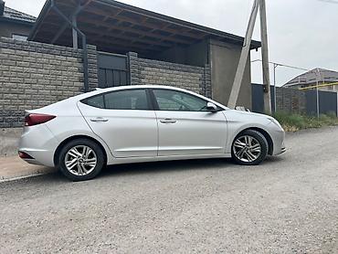 w210 e280: Hyundai Elantra: 2018 г., 2 л, Автомат, Бензин, Седан — 2