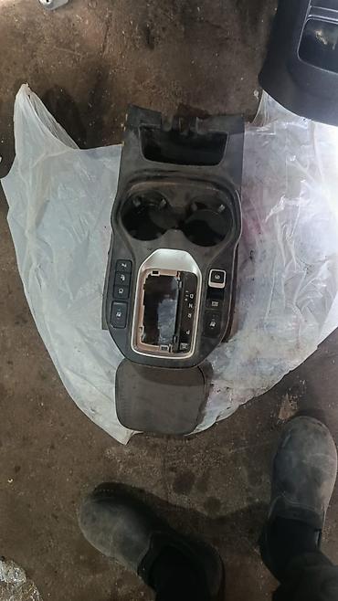 консоль 210: Сenter console Hyundai 2015 г., Б/у, Оригинал — 1