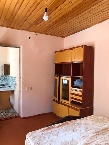 memar ecemide kiraye ev: Bayilda 3 böyük otaqli həyət evi ailəyə və tələbə qizlara kirayə — 4