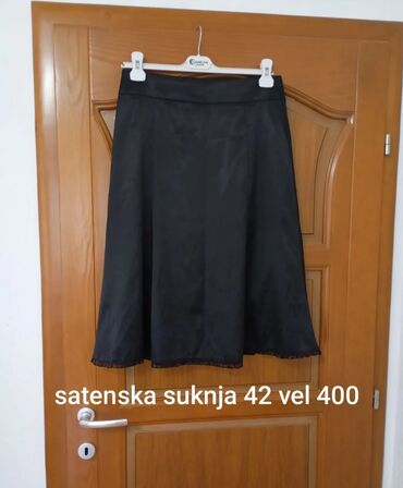 crna perjana jakna s jedna postava unutras: L (EU 40), XL (EU 42), Midi, color - Black