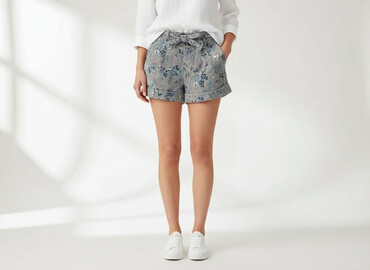 Shorts: Atmosphere, Shorts for women, size S