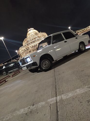 Motonəqliyyat: VAZ (LADA) 2107: 1.6 l | 2004 il 100000 km Sedan