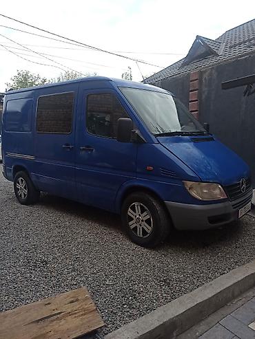 купить спринтер грузовой: Mercedes-Benz Sprinter (синий фургон) - Кузов: цельнометаллический — 1