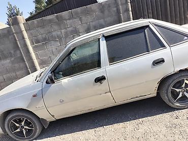 Daewoo Nexia: 2011 г., 1.6 л, Механика, Бензин, Седан