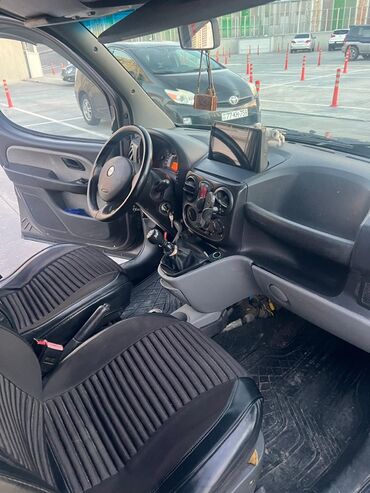 Mini: Mini : 1.4 l | 2006 il 285000 km Van/Minivan — 7