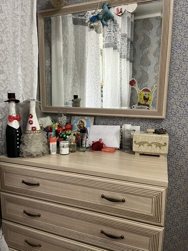 купить кровать бу кривой рог: Спальный гарнитур, Б/у, Комод, Другая страна, ДСП, Самовывоз, цвет - Бежевый