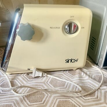 Ət çəkən maşınlar: Ət çəkən maşın Sinbo, 1500 Vt, İşlənmiş