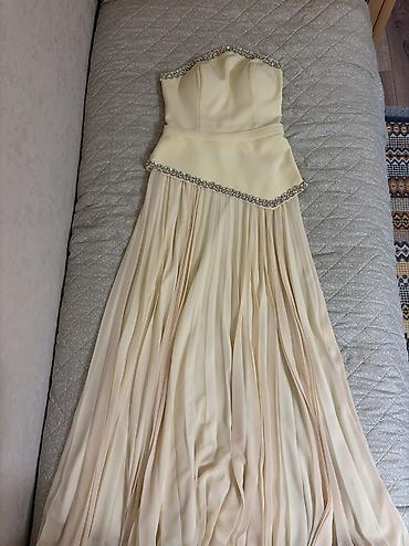 Zərif axşam/gecə geyimi – açıq sarı rəngdə, strapless model - Üst lalafo.az -da Zərif axşam/gecə geyimi – açıq sarı rəngdə, strapless model - Üst