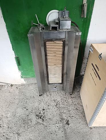 Döner/Kebab şişi üçün vertikal qazlı qril aparatı - Material