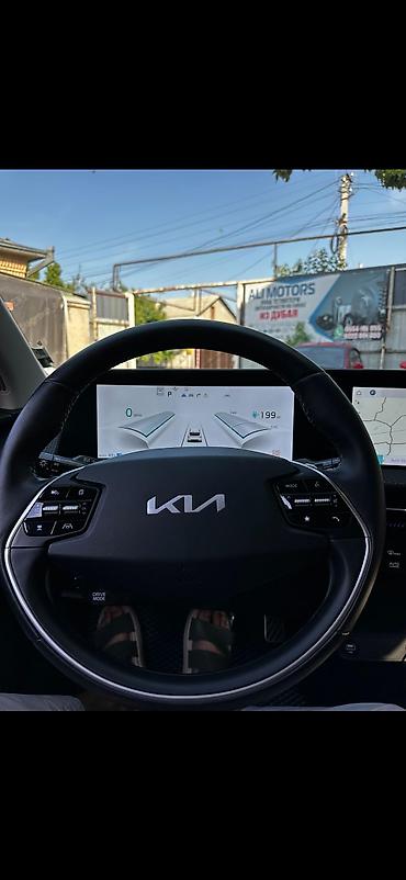 mini ev: Kia EV6: 2023 г., Автомат, Электромобиль, Седан — 8