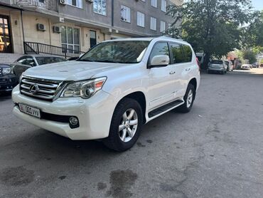 Lexus: Белый внедорожник Lexus GX 460. Автомобиль имеет автоматическую