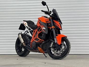 Мотоциклы: KTM Super Duke 1290 R Год 2016 Объем 1301 см3 Цвет оранжевый / черный at lalafo.kg — 5 Мотоциклы: KTM Super Duke 1290 R Год 2016 Объем 1301 см3 Цвет оранжевый / черный — 5