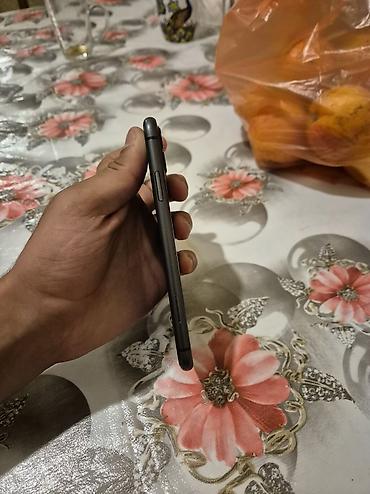 iphone 12 2 ci əl: IPhone 11, 64 GB, Qara, Face ID — 3