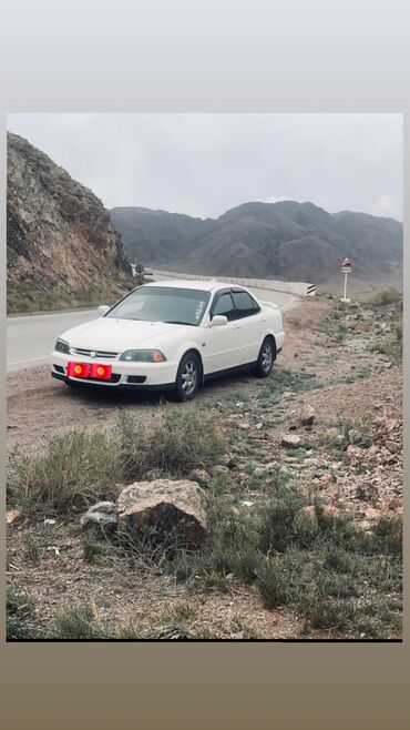 купить запчасти на опель вектра б: Honda Accord: 2001 г., 1.8 л, Автомат, Бензин, Седан